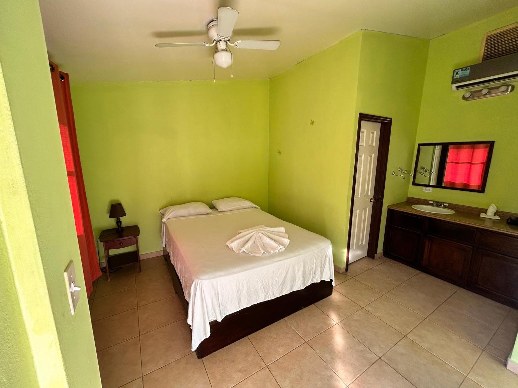 Arawak Hotel Leogane Exterior foto